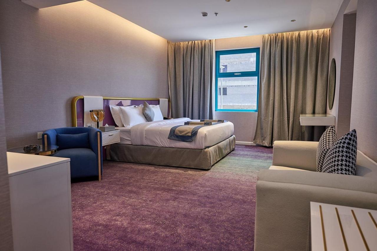 Marvelous Hotel Табук Экстерьер фото